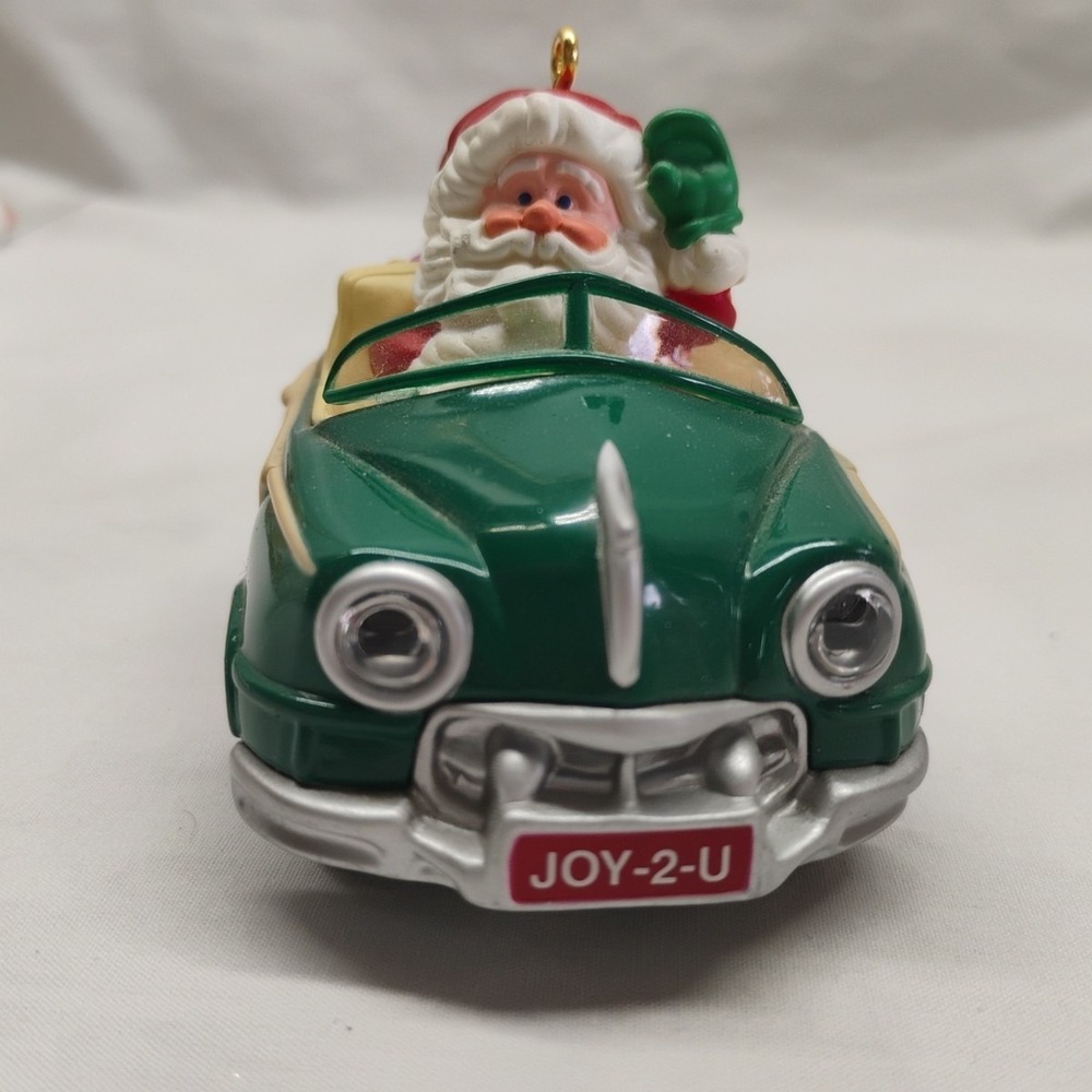 Hallmark Ornament 2005 Here Comes Santa Christmas‎ Debut Green Woody Car - Picture 3 of 7